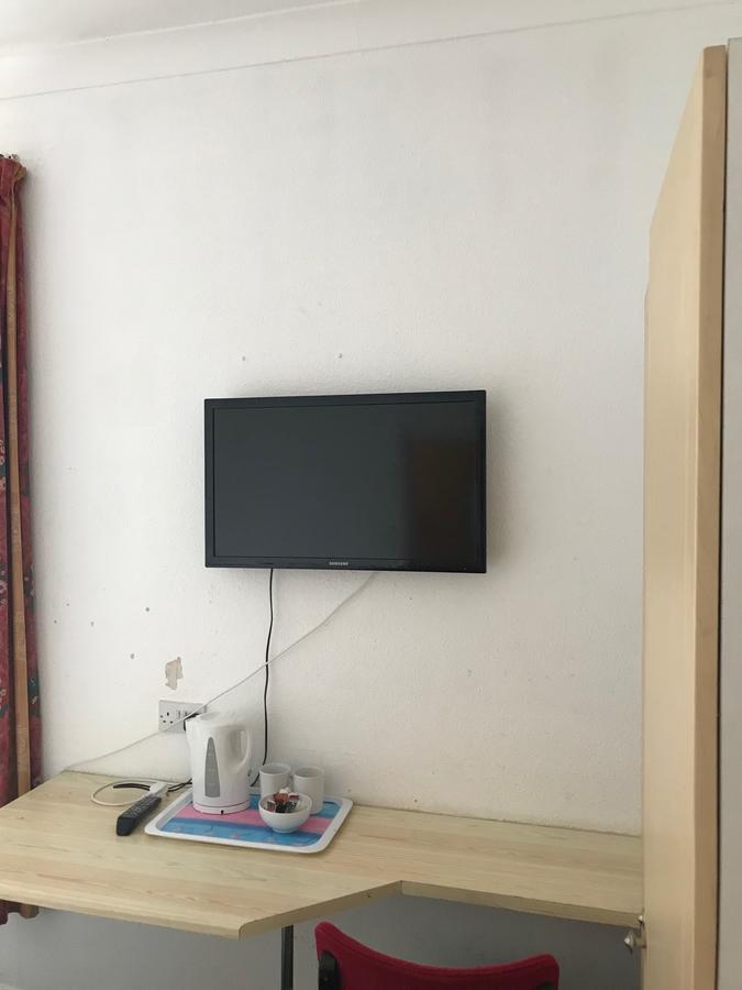 琳达儿酒店  哈罗区 外观 照片
