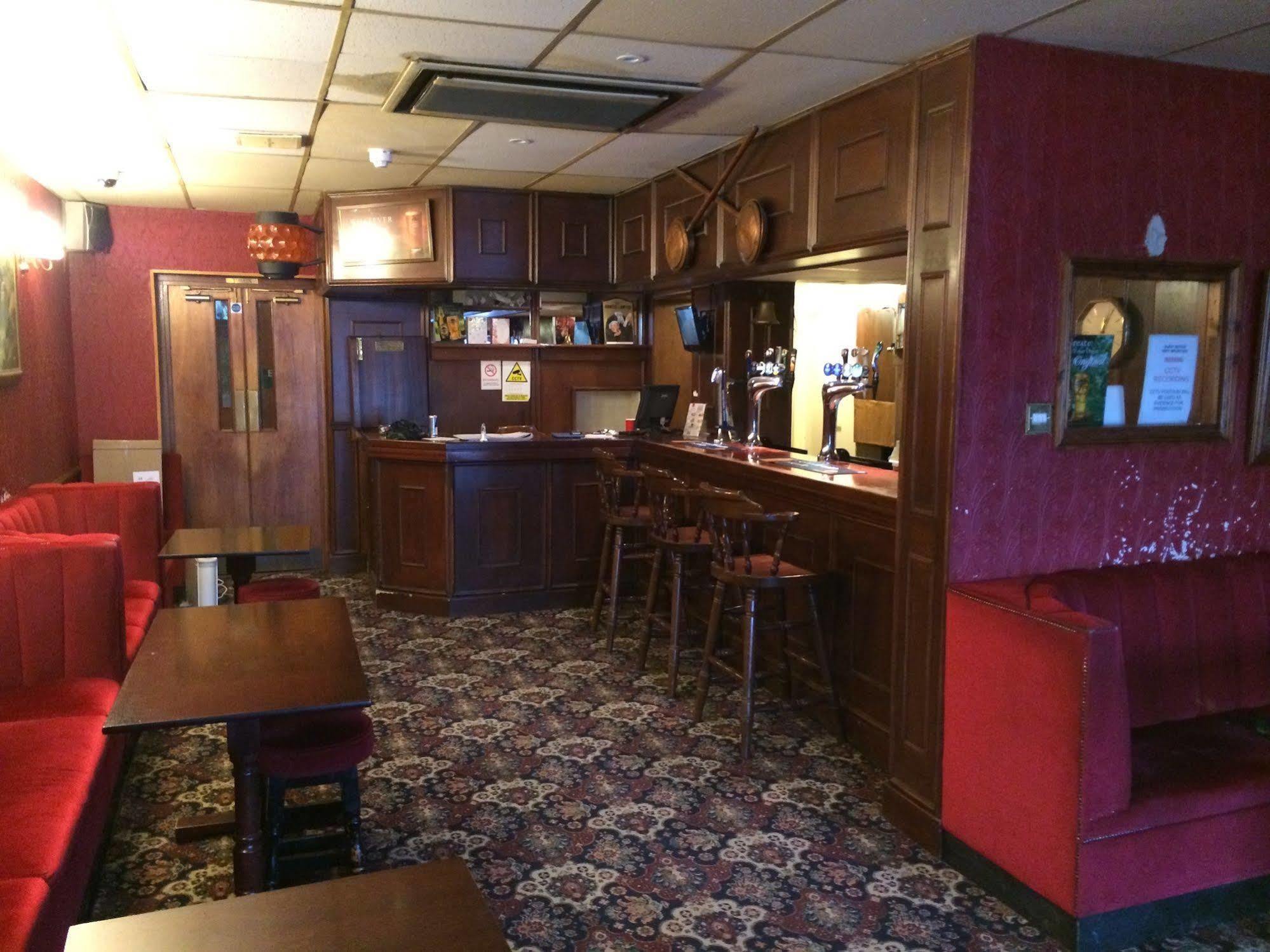 琳达儿酒店  哈罗区 外观 照片